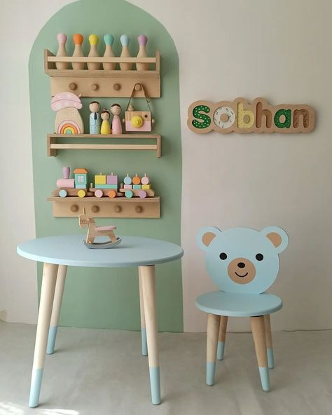 صندلی چوبی کودکانه با طراحی ارگونومیک